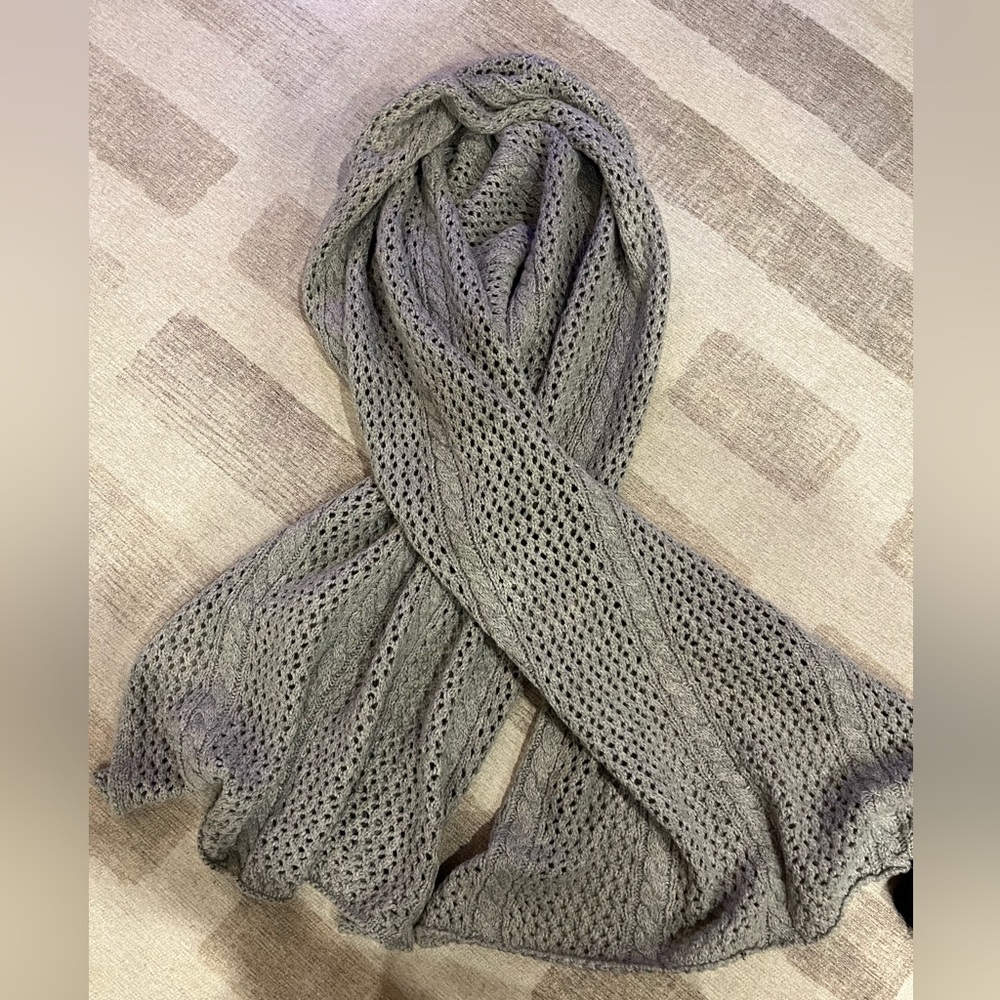 Cozy Gray Knit Scarf